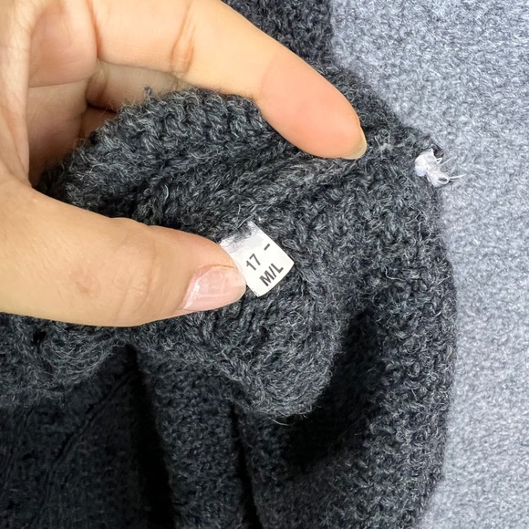 Inis Crafts Womens Charcoal Gray 100% Merino Wool Cable Knit Poncho Cape M/L - Picture 6 of 8